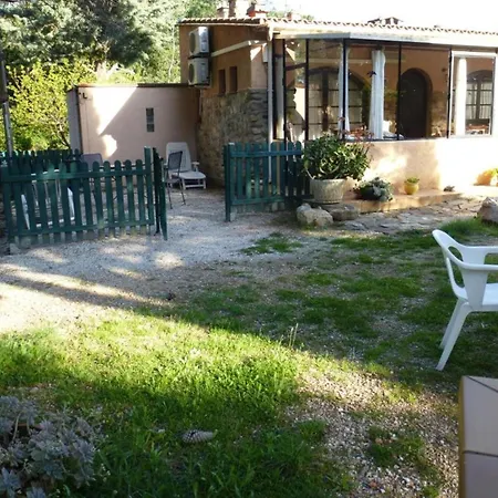 Maisonette Rustique- Pinede Piscine *
